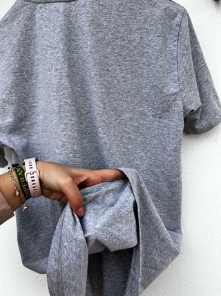 Camiseta Nike gris manga corta