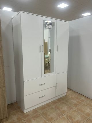 Armario 3 Puertas Blanco con Espejo - Nuevo