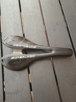 Sillín Carbono Superlogic Carretera/MTB