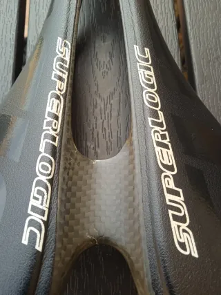 Sillín Carbono Superlogic Carretera/MTB