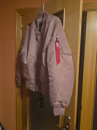 Chaqueta bomber rosa