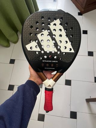 Pala Adidas Metalbone Carbon Pablo Cardona 2023