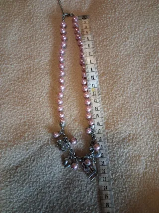 Collana girocollo con ciondoli