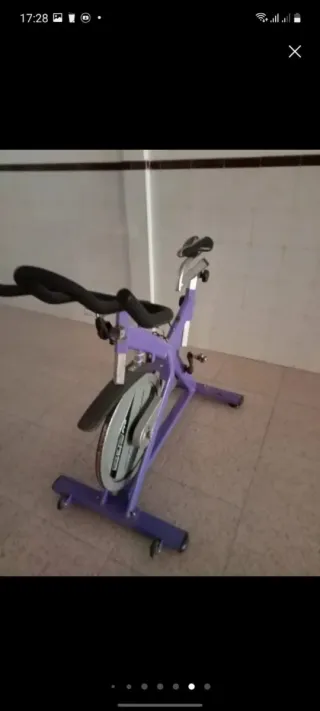 Bicicleta de Spinning Morada