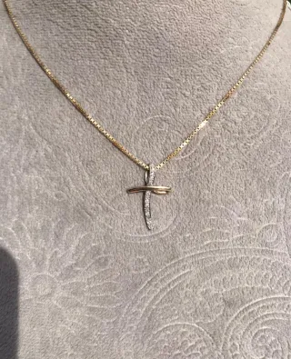 Colgante Cruz Oro dorado 9k con Diamantes