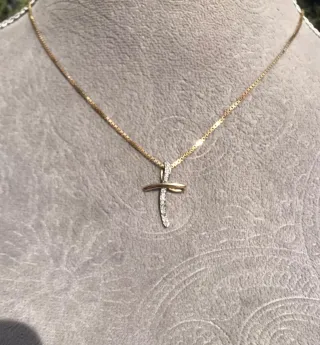 Colgante Cruz Oro dorado 9k con Diamantes