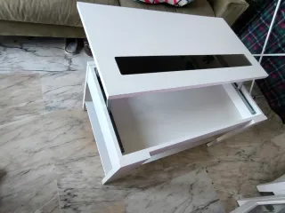 Mesa centro elevable blanca con almacenaje