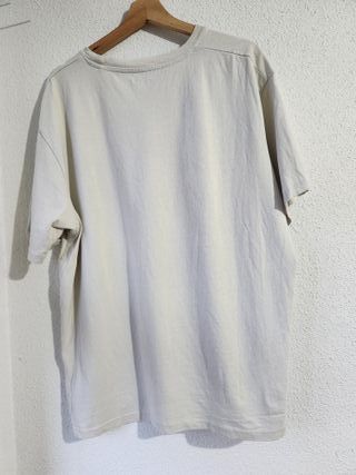 Camiseta beige gráfic Retro Minimal Streetwear