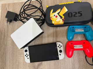 Nintendo Switch OLED Bianca e Nera