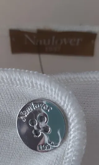 Chaqueta cárdigan blanca y azul