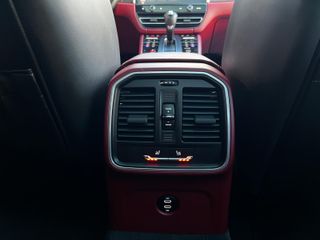 PORSCHE Macan Macan S