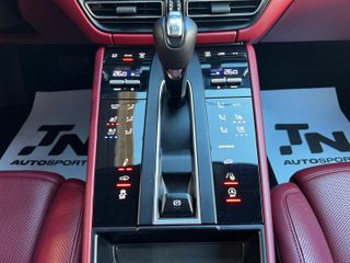 PORSCHE Macan Macan S