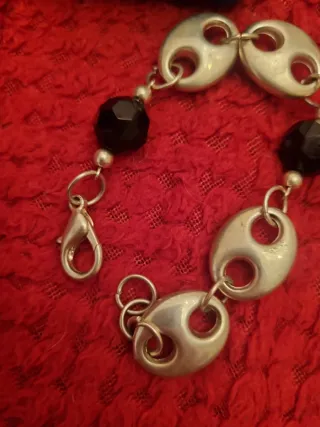 Pulsera de Plata con Cuentas Negras
