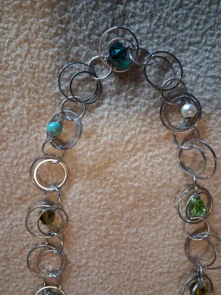 Collana media lunghezza con perline