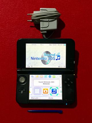 Nintendo 3DS XL con caricabatterie