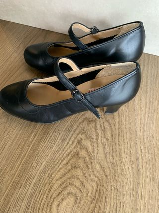 Zapatos de baile de piel negros con punteras