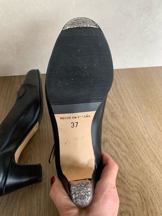 Zapatos de baile de piel negros con punteras