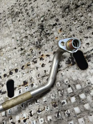 Tubo A/A Ford Fiesta VI 1.25 gasolina