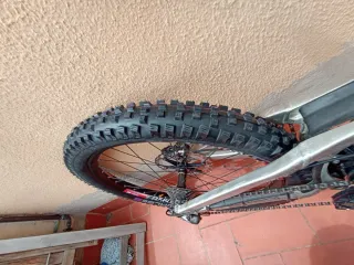 Santa Cruz V10 v4 Talla M