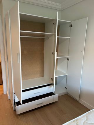Armario 150x200cm 3 puertas 2 cajones