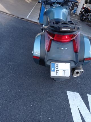 Honda Deauville NT650V
