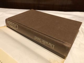 Vidas cruzadas. Danielle Steel, Cir. Lectores 1985