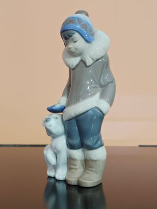 Lladró 5238 Niño Esquimal con Mascota Porcelana
