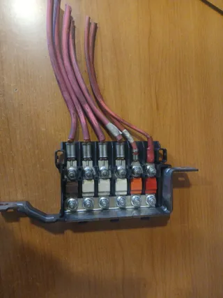 Caja Fusibles Bateria Renault Megane 3 1.5 DCI