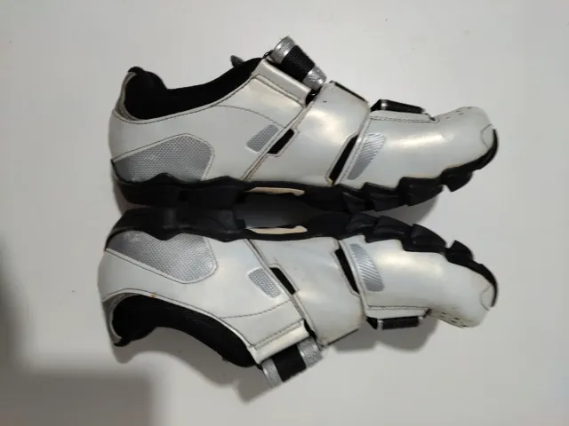 Scarpe da ciclismo MTB e spinning Shimano T39, taglia 39