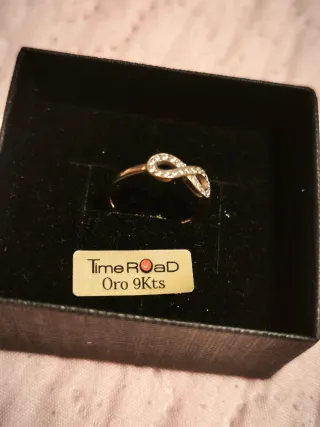 Anillos y joyas Oro 1ª Ley con zafiro y diamantes