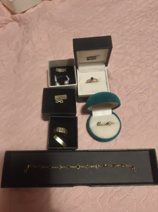 Anillos y joyas Oro 1ª Ley con zafiro y diamantes