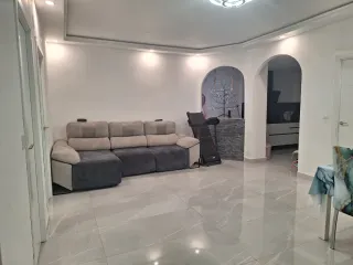 Piso planta baja con puerta independiente particul