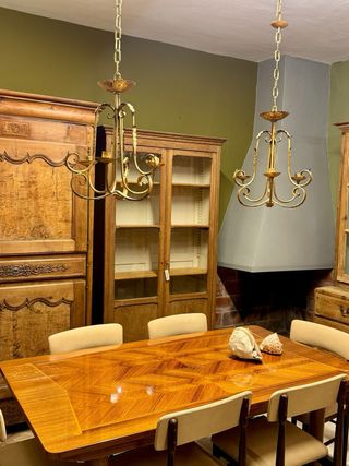 Coppia di lampade antiche in ferro battuto. Pan di Oro