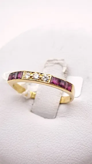 Anillo Oro 18k Rubíes y Diamantes