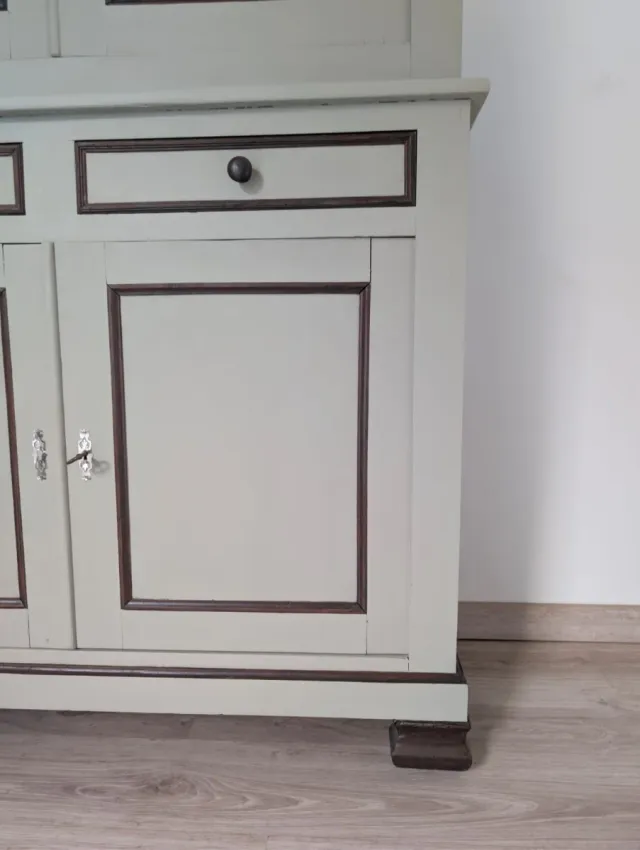 Antigua alacena francesa