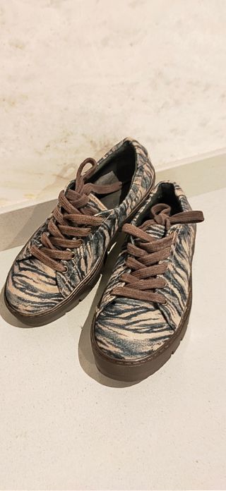 Zapatos de mujer estampado cebra