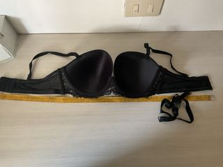 Set reggiseni pizzo nero e viola