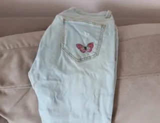 Vaqueros Talla 38 con Mariposa