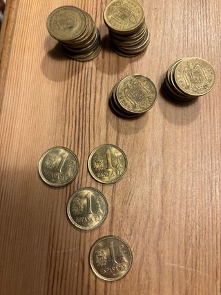 Lote de monedas antiguas 1 peseta. Incluye mundial