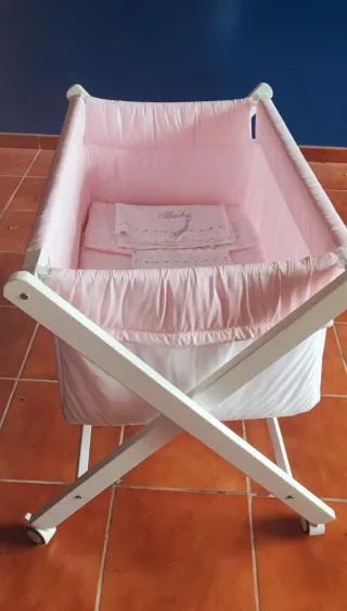 MINICUNA plegable tijera madera, colchón+sábanas