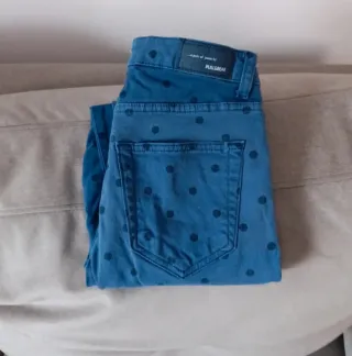 Vaqueros Pull&Bear lunares talla 38