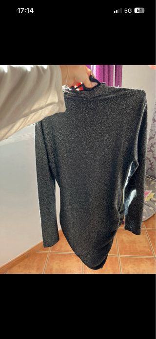 Vestido plateado y negro para Nochevieja