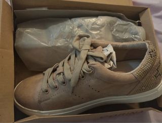 Zapatos Corina Mujer Talla 38 Beige, NUEVOS.