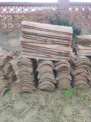 Tejas antiguas de barro