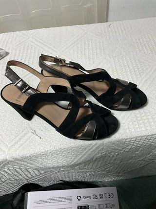 Sandalias tacón negras y plata