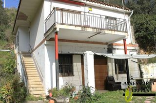 Chalet en venta en Torrelles de Llobregat