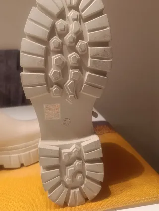 Botines Guess Beige Mujer