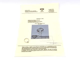 anillo oro 18k con piedra con diamante