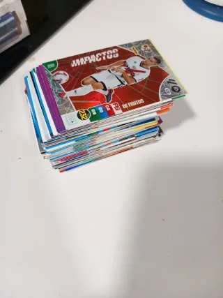 Cromos Adrenalyn XL 23-24