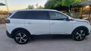 Peugeot 5008 2019